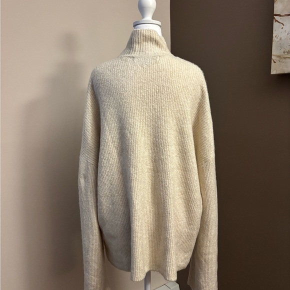 ✨ Cozy French Connection Mock Neck Sweater – XL – Neutral Cream ✨ - Picture 3 of 4